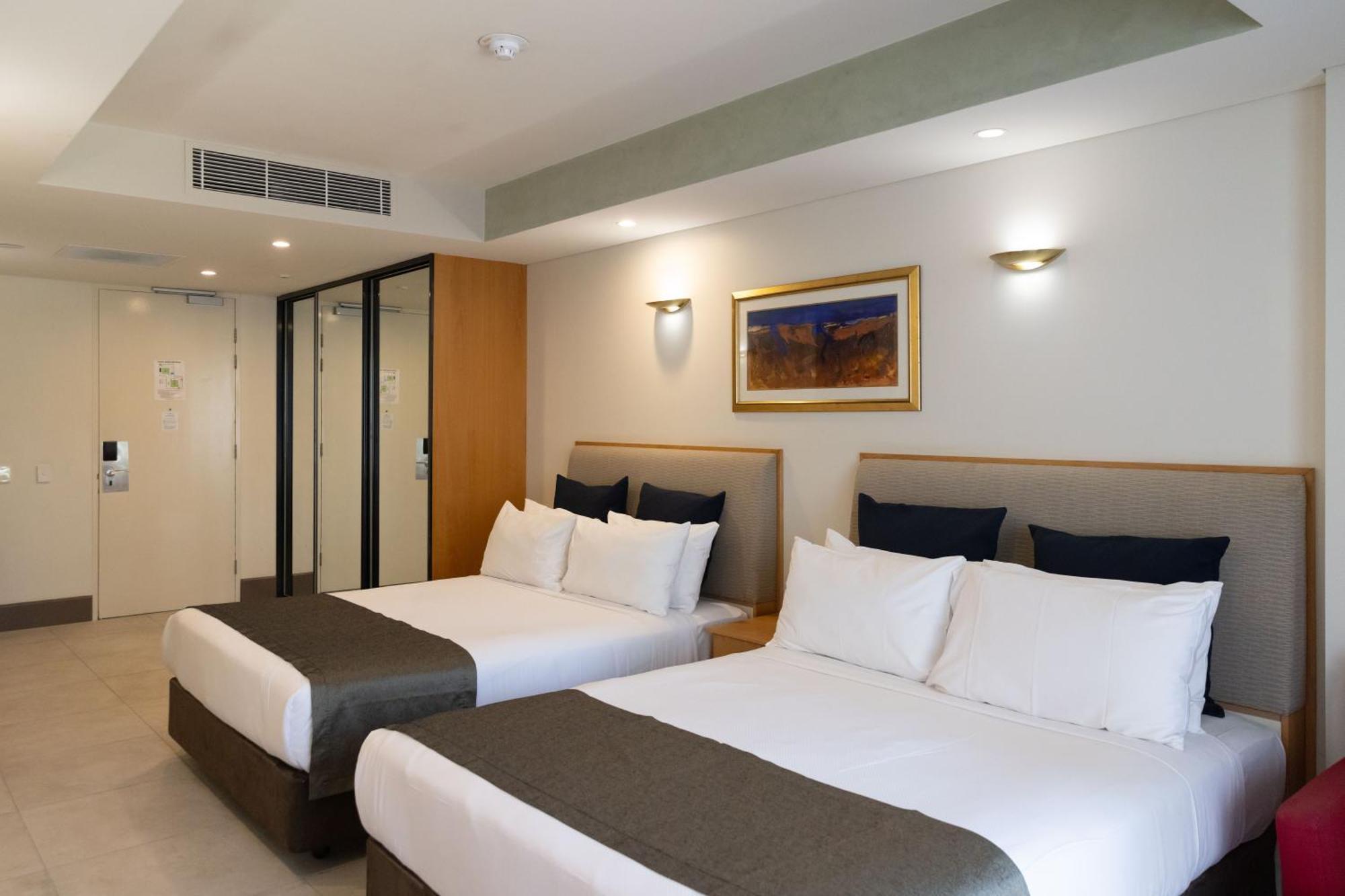 مندل بيتش كاسينو ومنتجع داروين المظهر الخارجي الصورة A room at the hotel