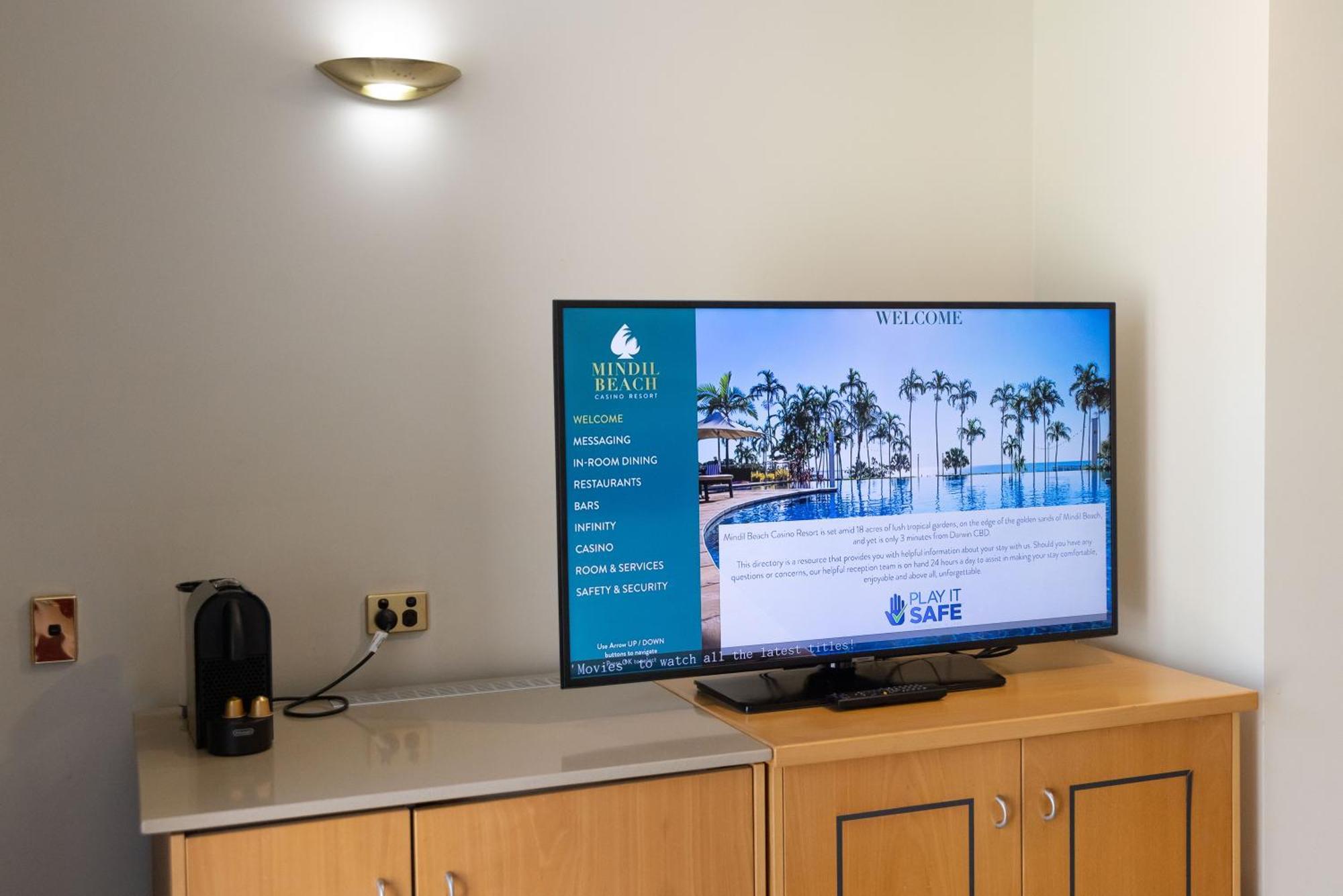 مندل بيتش كاسينو ومنتجع داروين المظهر الخارجي الصورة A television with a built-in set-top box