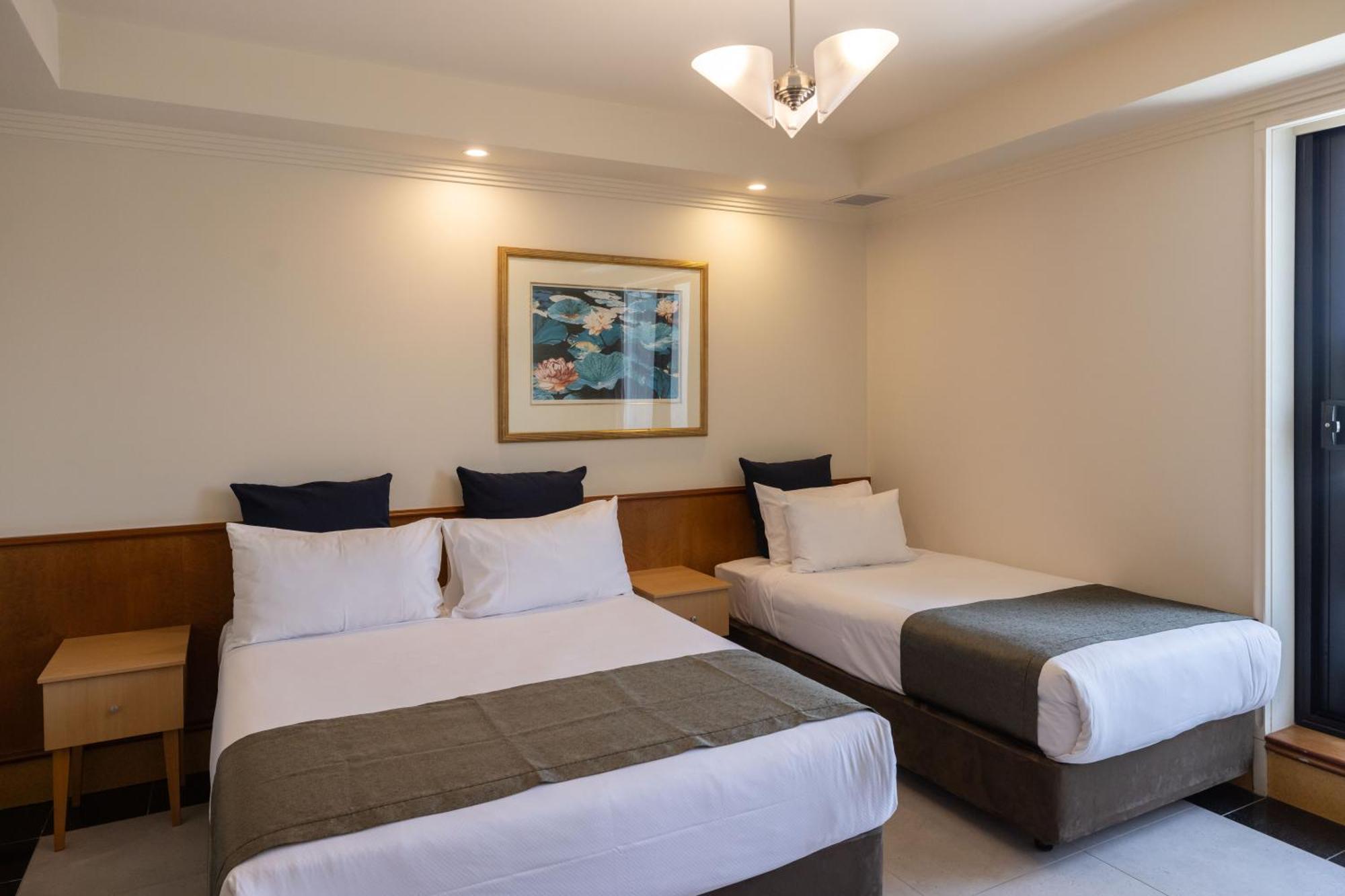 مندل بيتش كاسينو ومنتجع داروين المظهر الخارجي الصورة A room at the hotel