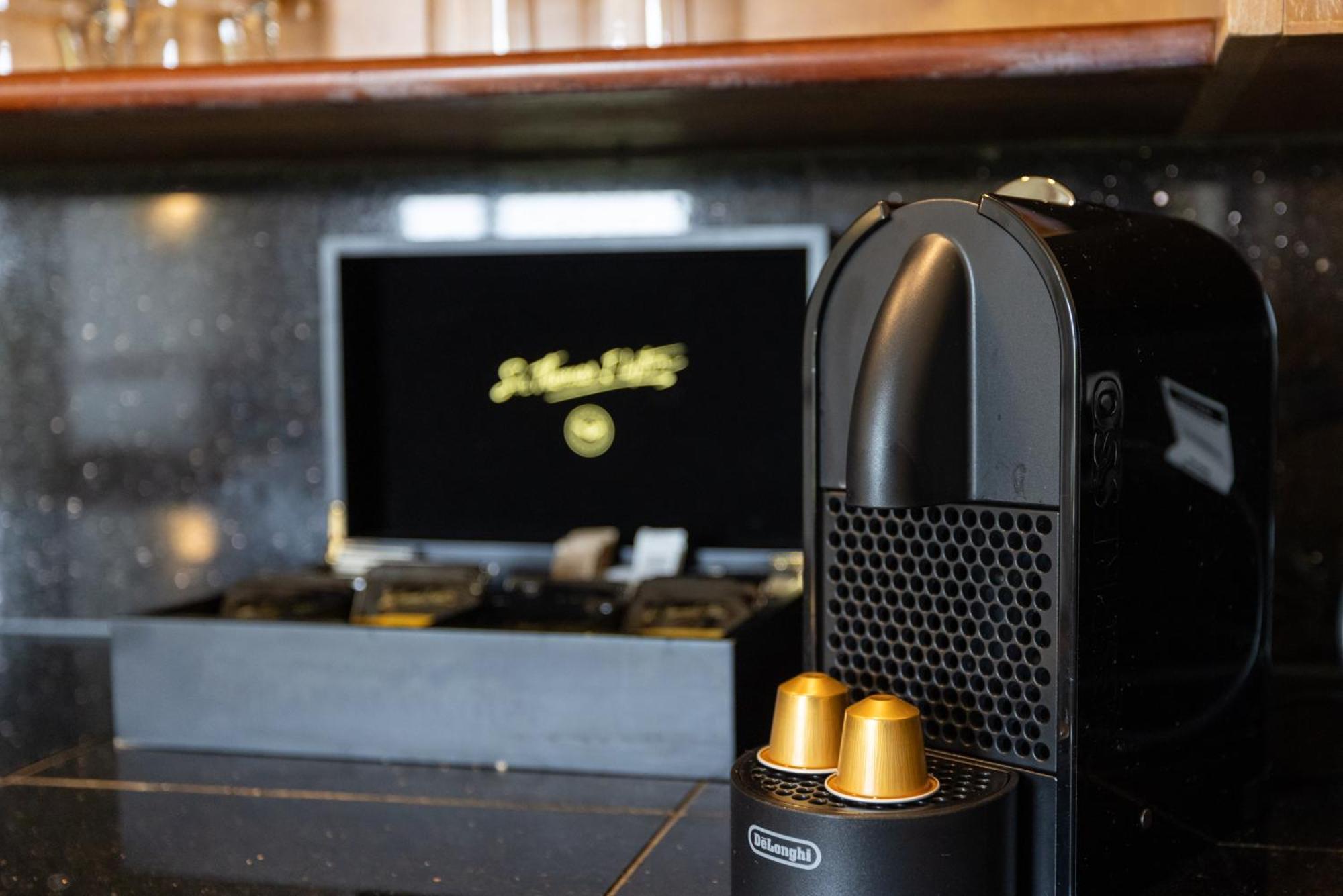 مندل بيتش كاسينو ومنتجع داروين المظهر الخارجي الصورة A Nespresso machine